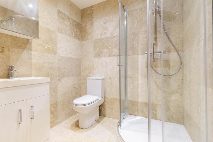 			2 Bedroom, 1 bath, 1 reception Apartment			 Dignam Close , CRICKLEWOOD